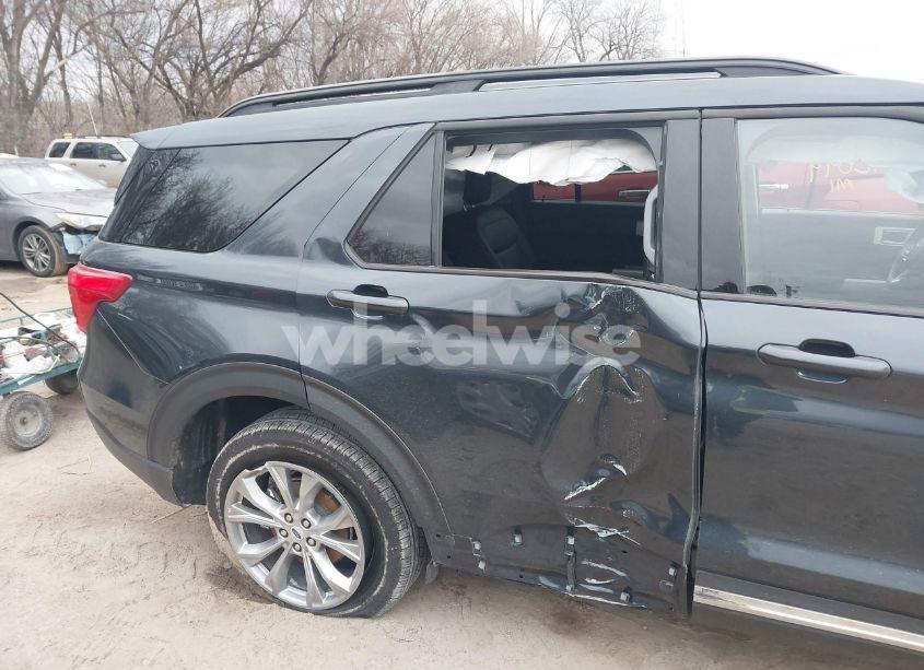 Photo 17 of 2023 Ford Explorer XLT (VIN 1FMSK8DH5PGB53407)