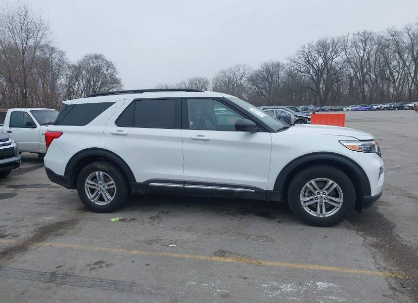 Photo 13 of 2023 Ford Explorer XLT (VIN 1FMSK8DH5PGB62592)
