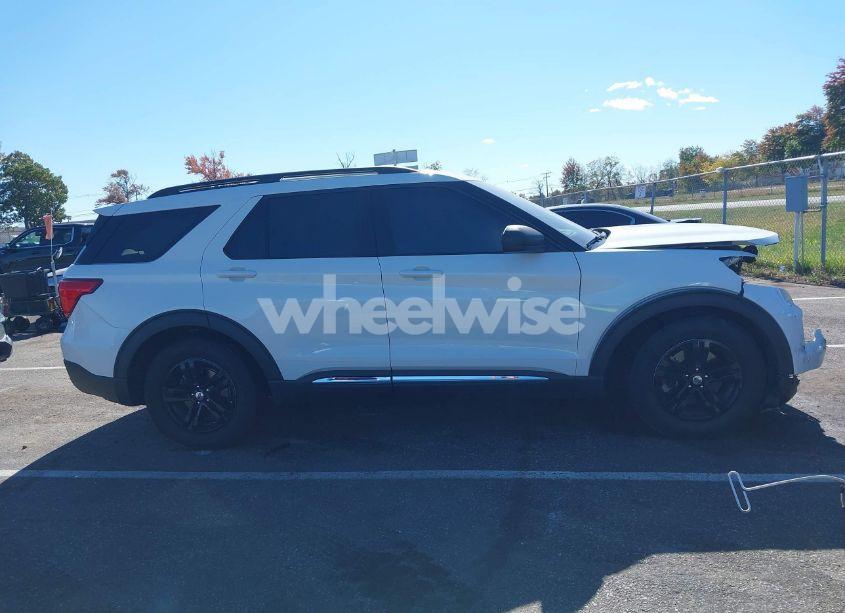 Photo 13 of 2020 Ford Explorer XLT (VIN 1FMSK8DH6LGA31987)