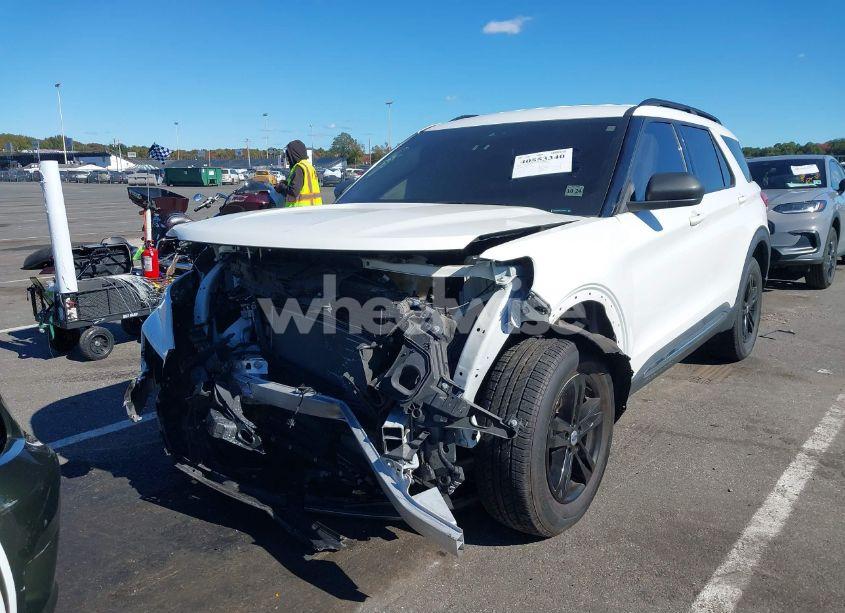 Photo 2 of 2020 Ford Explorer XLT (VIN 1FMSK8DH6LGA31987)