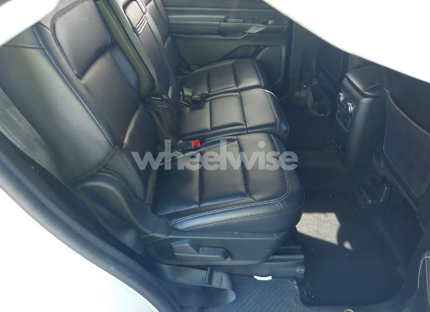 Photo 8 of 2020 Ford Explorer XLT (VIN 1FMSK8DH6LGA31987)