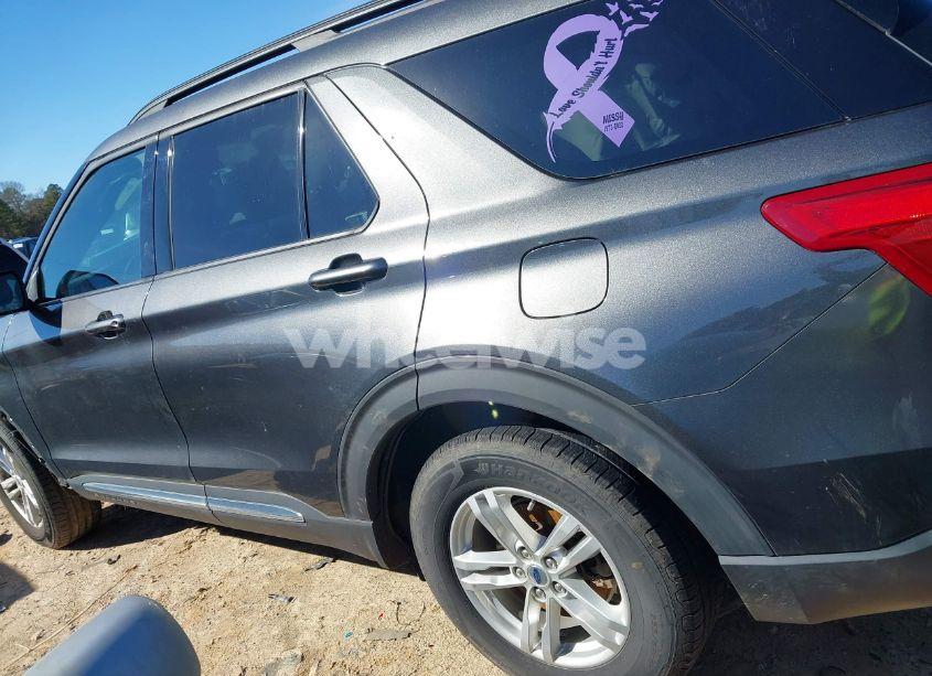 Photo 15 of 2020 Ford Explorer XLT (VIN 1FMSK8DH6LGB62109)