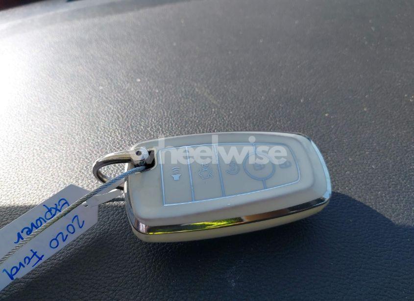 Photo 11 of 2020 Ford Explorer XLT (VIN 1FMSK8DH6LGC08196)