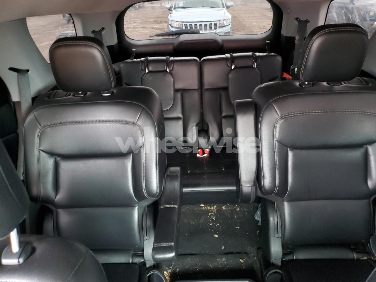 Photo 10 of 2021 FORD EXPLORER XLT (VIN 1FMSK8DH6MGA13006)