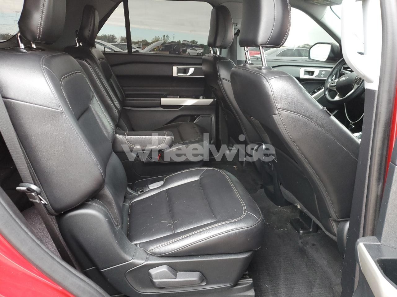 Photo 11 of 2021 FORD EXPLORER XLT (VIN 1FMSK8DH6MGA13006)