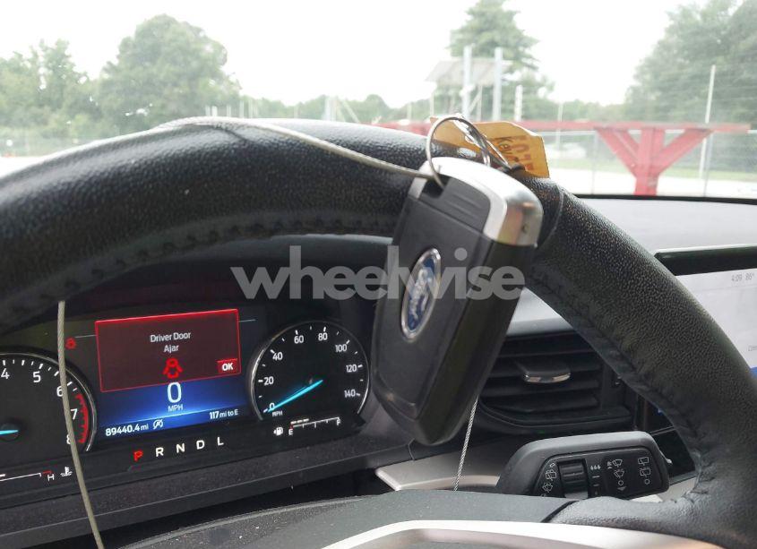 Photo 11 of 2021 Ford Explorer XLT (VIN 1FMSK8DH6MGB61804)