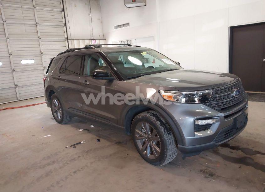 2022 Ford Explorer XLT (VIN 1FMSK8DH6NGA32866) main photo