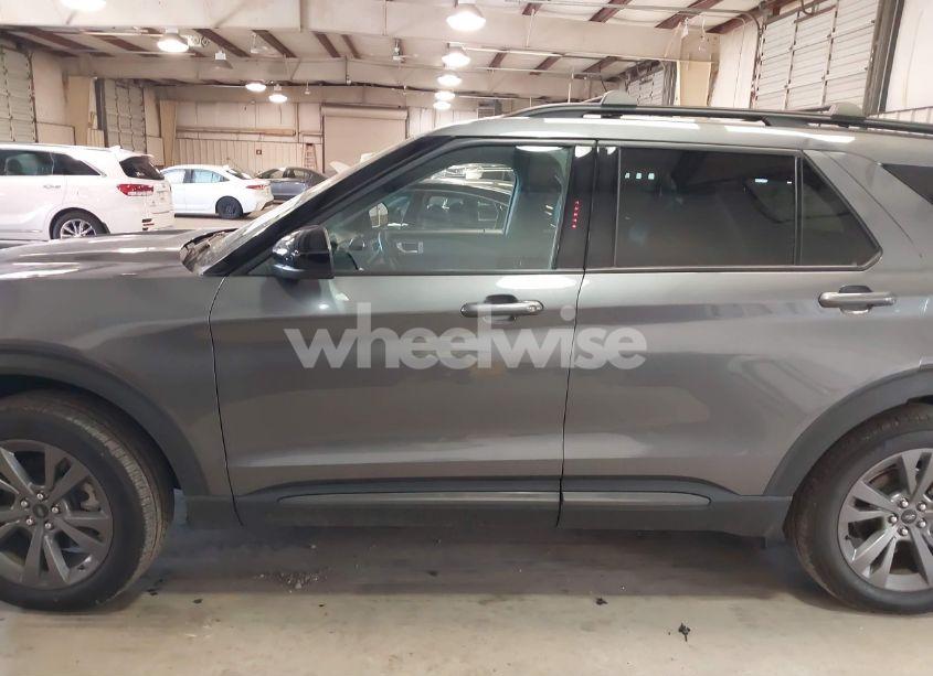 Photo 14 of 2022 Ford Explorer XLT (VIN 1FMSK8DH6NGA32866)