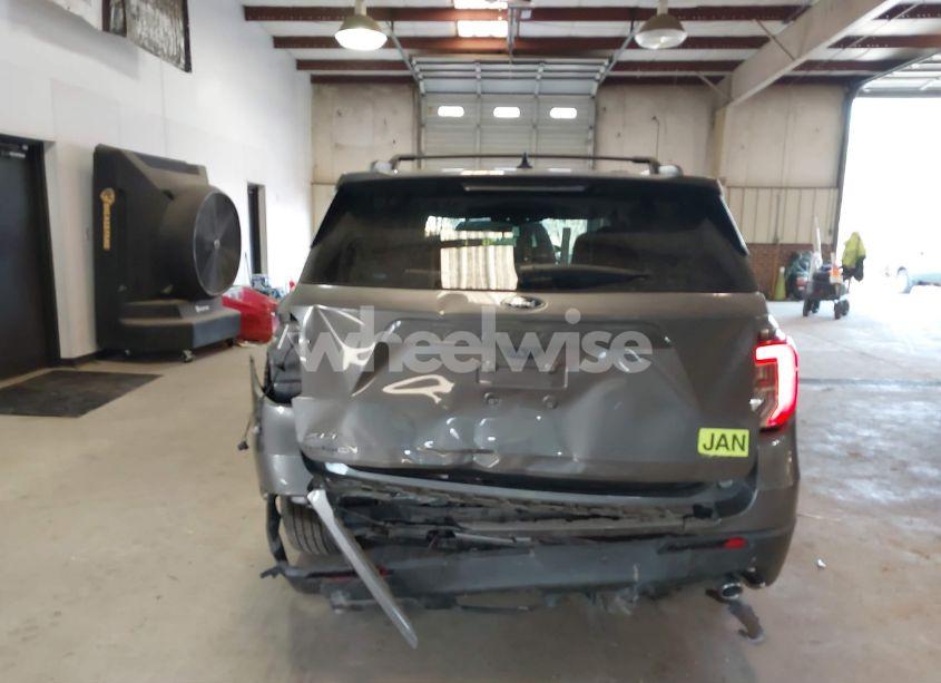 Photo 6 of 2022 Ford Explorer XLT (VIN 1FMSK8DH6NGA32866)