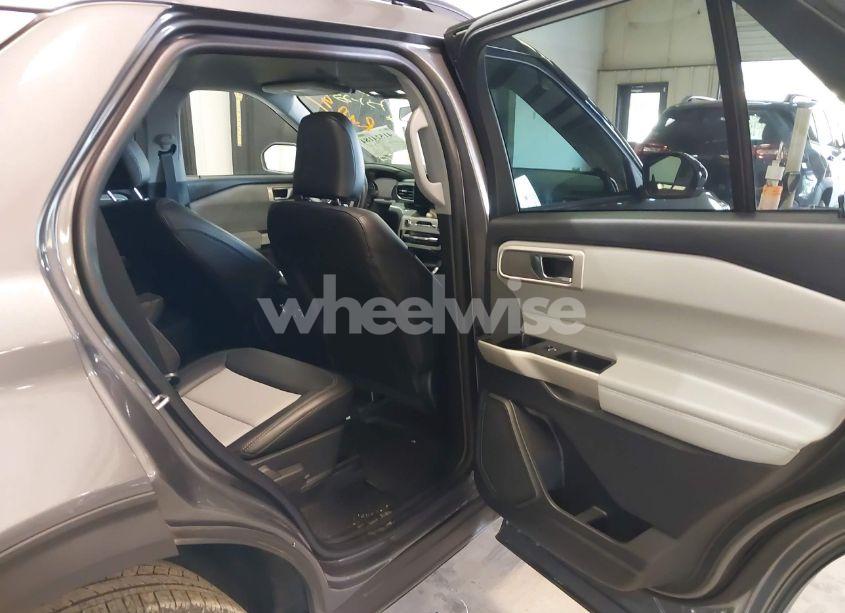 Photo 8 of 2022 Ford Explorer XLT (VIN 1FMSK8DH6NGA32866)