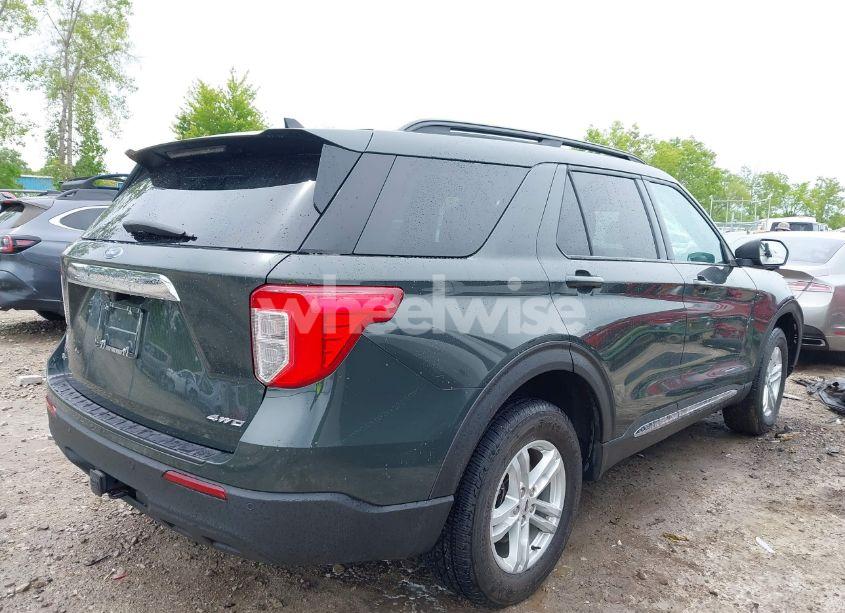 Photo 4 of 2022 Ford Explorer XLT (VIN 1FMSK8DH6NGA35346)