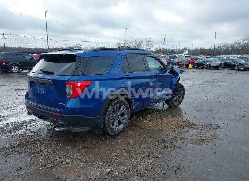 Photo 4 of 2022 Ford Explorer XLT (VIN 1FMSK8DH6NGA70873)