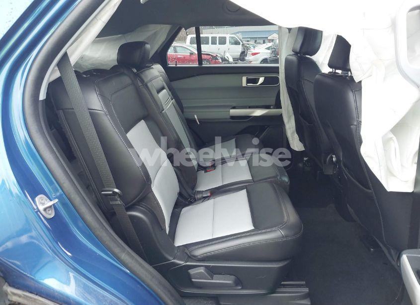 Photo 8 of 2022 Ford Explorer XLT (VIN 1FMSK8DH6NGA70873)