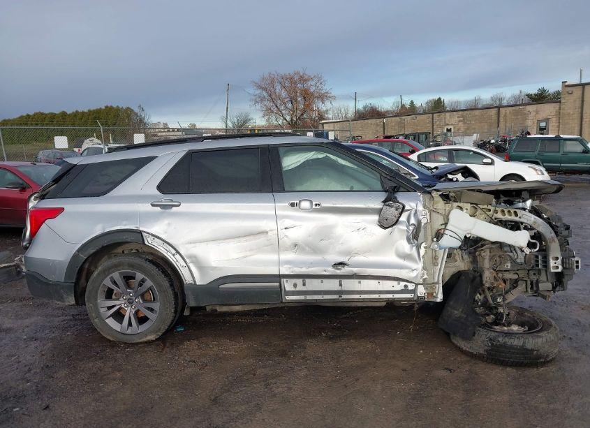 Photo 13 of 2022 Ford Explorer XLT (VIN 1FMSK8DH6NGB08344)