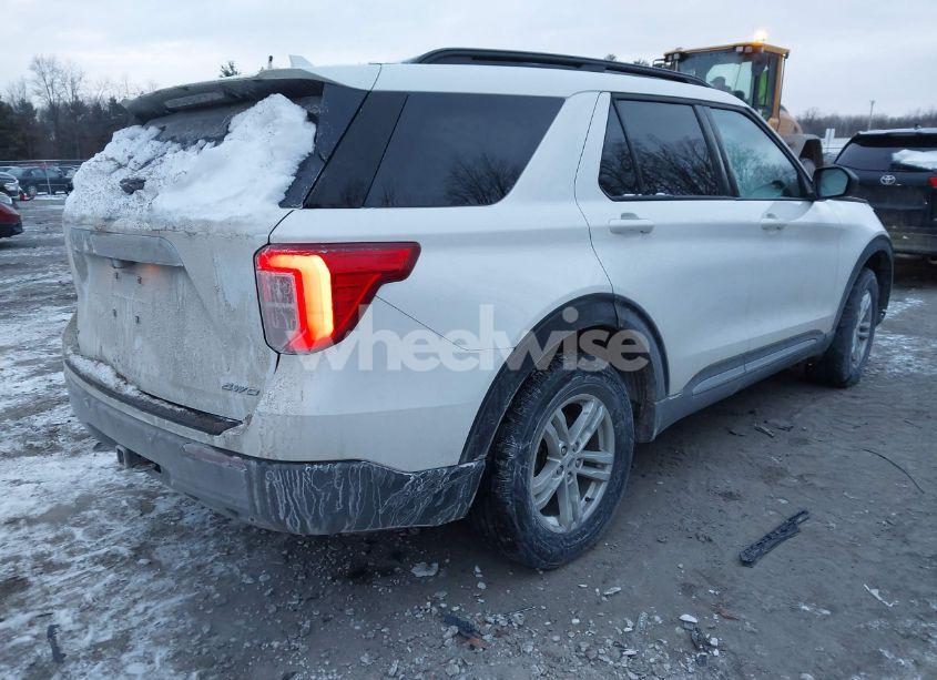 Photo 4 of 2022 Ford Explorer XLT (VIN 1FMSK8DH6NGB68365)