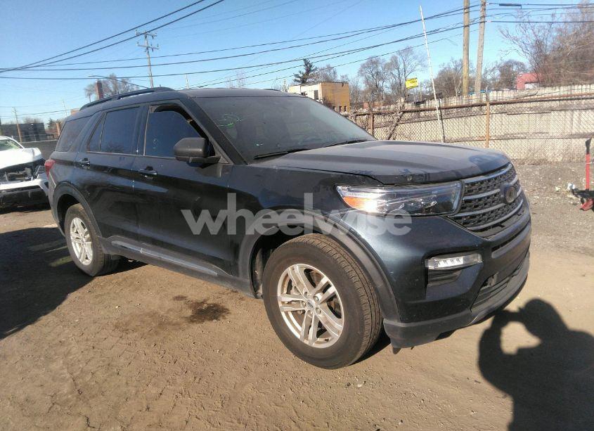 2022 Ford Explorer XLT (VIN 1FMSK8DH6NGC29701) main photo