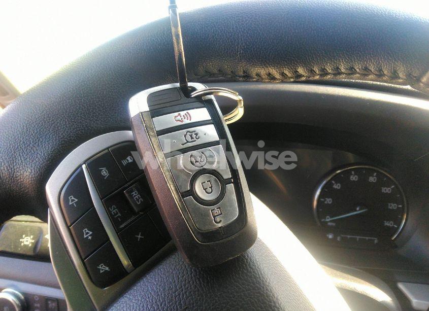 Photo 11 of 2022 Ford Explorer XLT (VIN 1FMSK8DH6NGC29701)