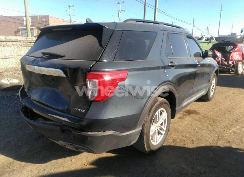 Photo 4 of 2022 Ford Explorer XLT (VIN 1FMSK8DH6NGC29701)