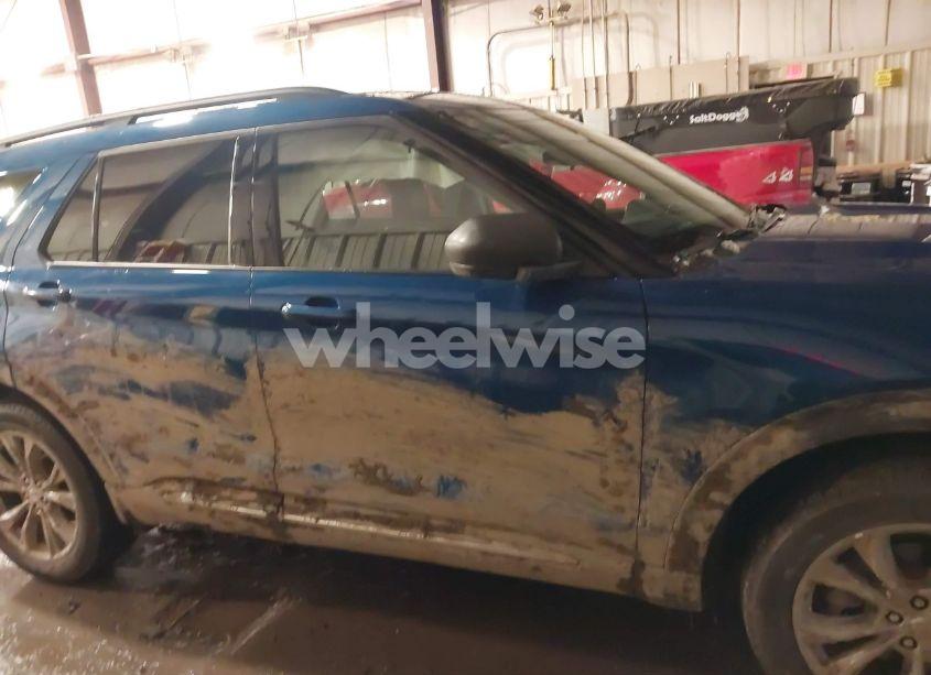 Photo 13 of 2023 Ford Explorer XLT (VIN 1FMSK8DH6PGB57143)