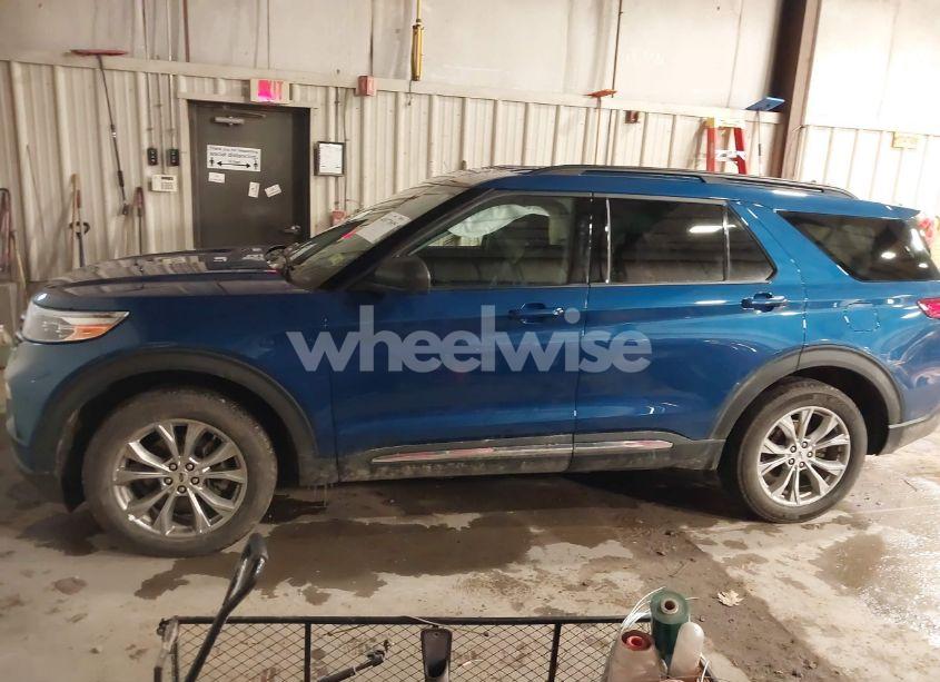 Photo 14 of 2023 Ford Explorer XLT (VIN 1FMSK8DH6PGB57143)