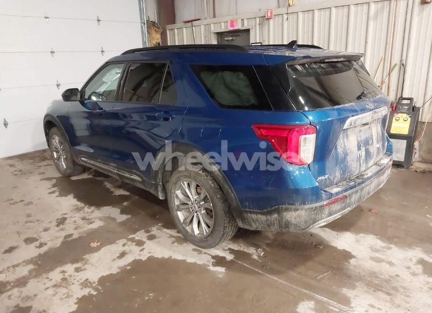 Photo 3 of 2023 Ford Explorer XLT (VIN 1FMSK8DH6PGB57143)
