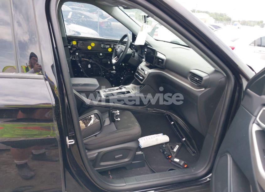 Photo 14 of 2023 Ford Explorer XLT (VIN 1FMSK8DH6PGB68823)