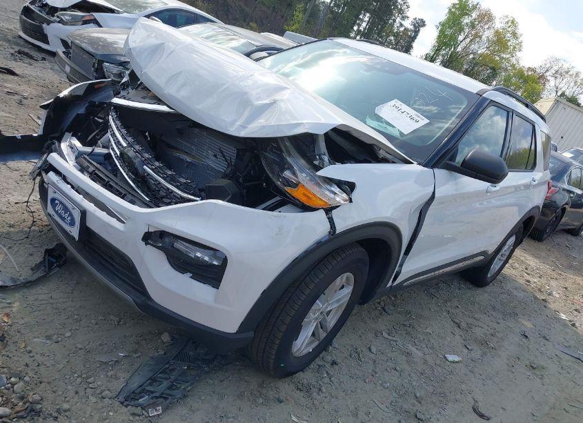 Photo 2 of 2023 Ford Explorer XLT (VIN 1FMSK8DH6PGB85024)