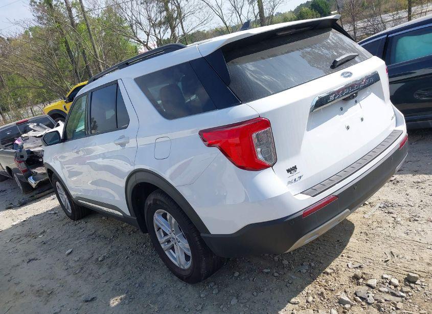 Photo 3 of 2023 Ford Explorer XLT (VIN 1FMSK8DH6PGB85024)