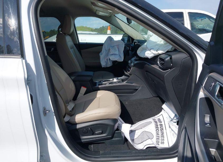 Photo 5 of 2023 Ford Explorer XLT (VIN 1FMSK8DH6PGB85024)