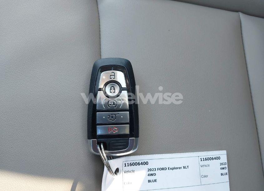 Photo 11 of 2023 Ford Explorer XLT (VIN 1FMSK8DH6PGC33797)