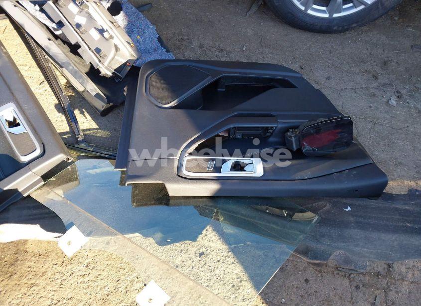 Photo 20 of 2020 Ford Explorer XLT (VIN 1FMSK8DH7LGA50449)