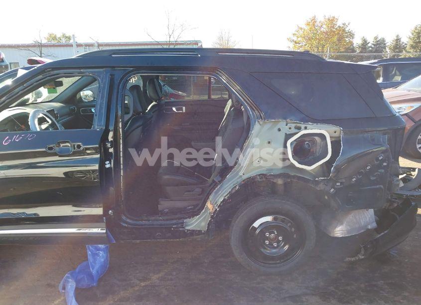 Photo 6 of 2020 Ford Explorer XLT (VIN 1FMSK8DH7LGA50449)