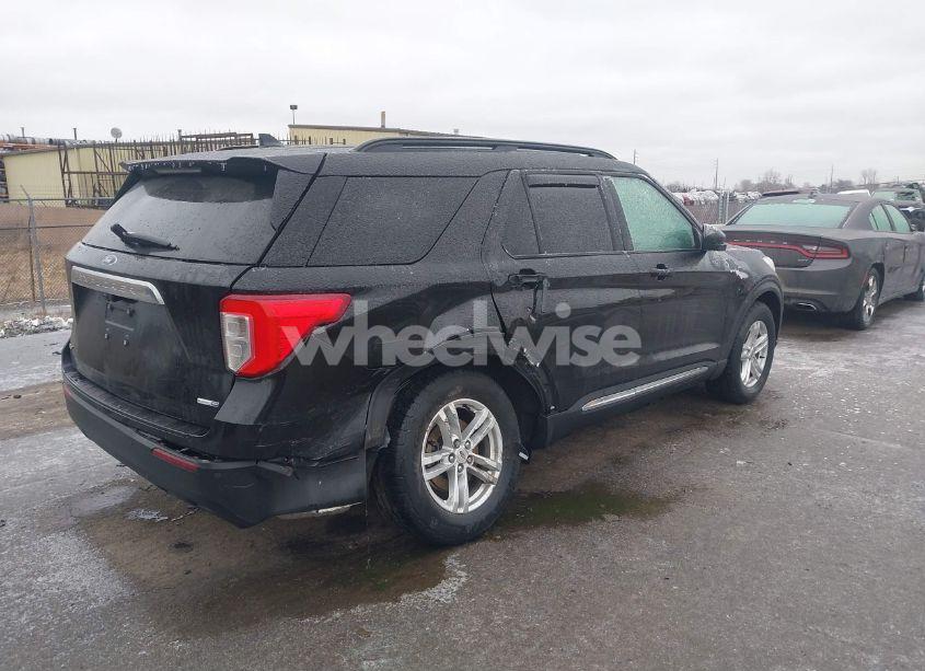 Photo 4 of 2020 Ford Explorer XLT (VIN 1FMSK8DH7LGB68095)
