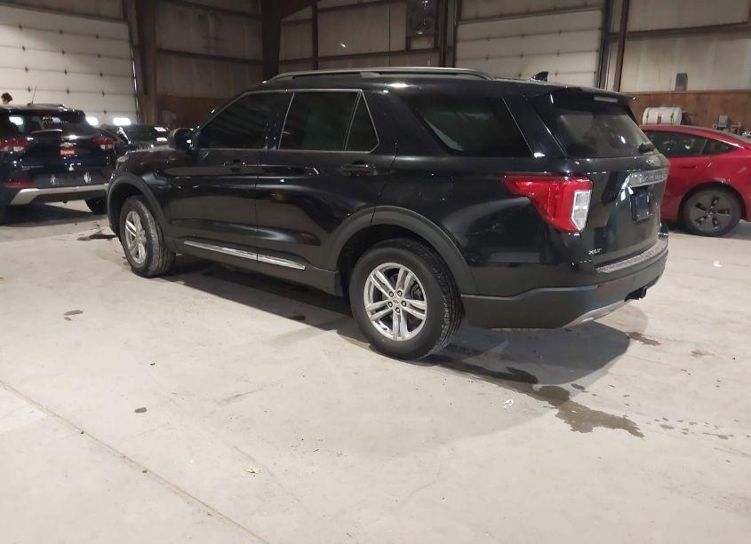 Photo 3 of 2020 Ford Explorer XLT (VIN 1FMSK8DH7LGC19546)