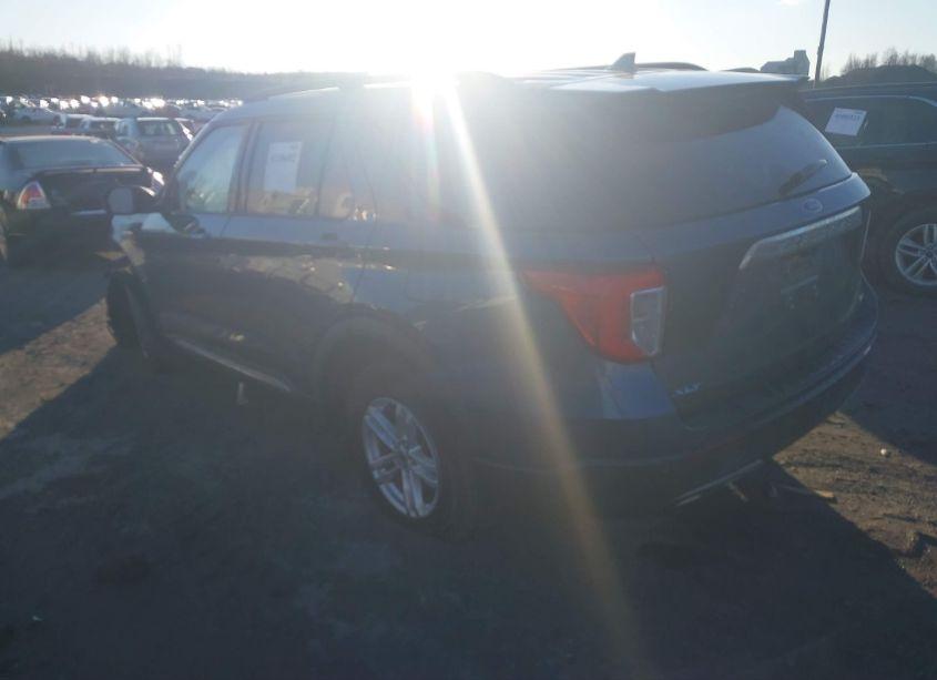 Photo 3 of 2020 Ford Explorer XLT (VIN 1FMSK8DH7LGC40574)