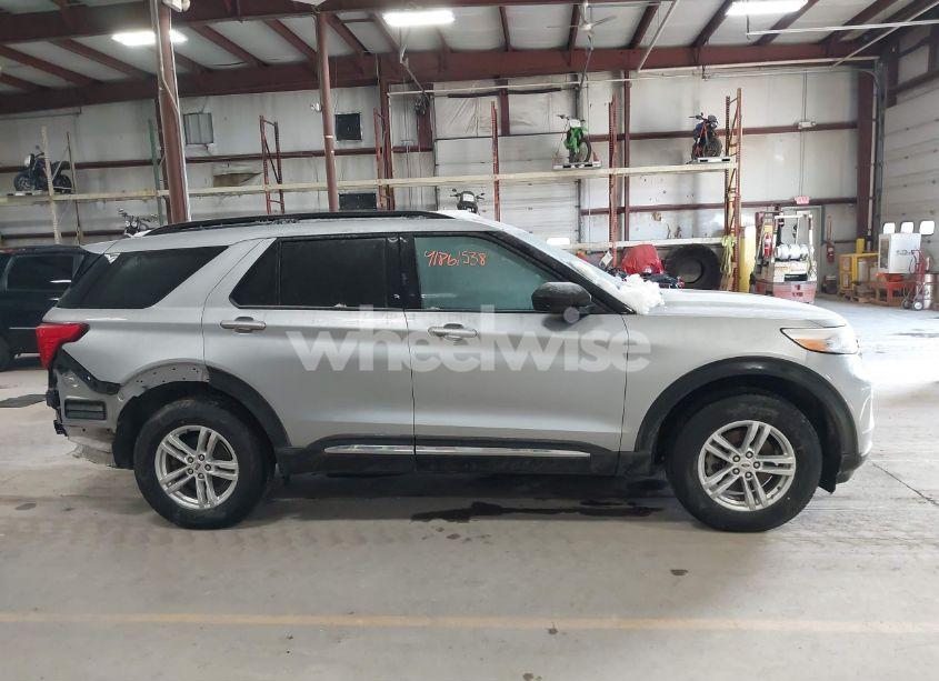 Photo 13 of 2021 Ford Explorer XLT (VIN 1FMSK8DH7MGC34999)