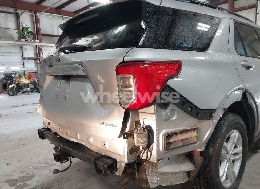Photo 18 of 2021 Ford Explorer XLT (VIN 1FMSK8DH7MGC34999)