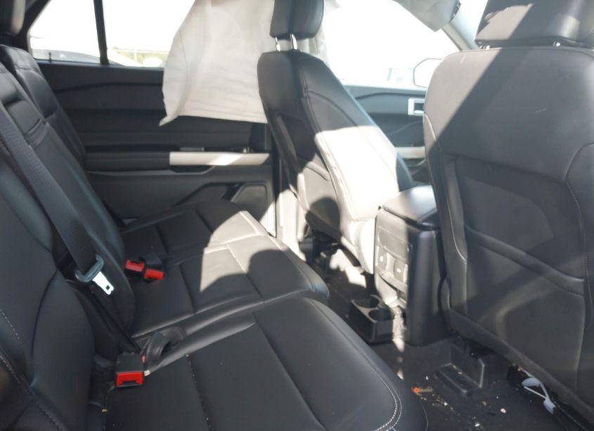 Photo 8 of 2023 Ford Explorer XLT (VIN 1FMSK8DH7PGA51140)