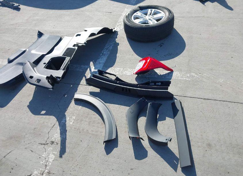 Photo 18 of 2020 Ford Explorer XLT (VIN 1FMSK8DH8LGB76979)