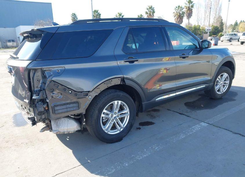 Photo 4 of 2020 Ford Explorer XLT (VIN 1FMSK8DH8LGB76979)