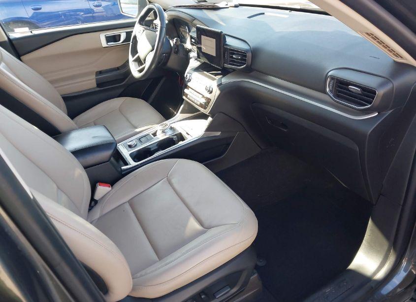 Photo 5 of 2020 Ford Explorer XLT (VIN 1FMSK8DH8LGB76979)
