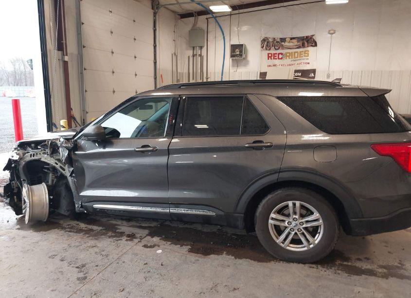 Photo 14 of 2020 Ford Explorer XLT (VIN 1FMSK8DH8LGC24657)