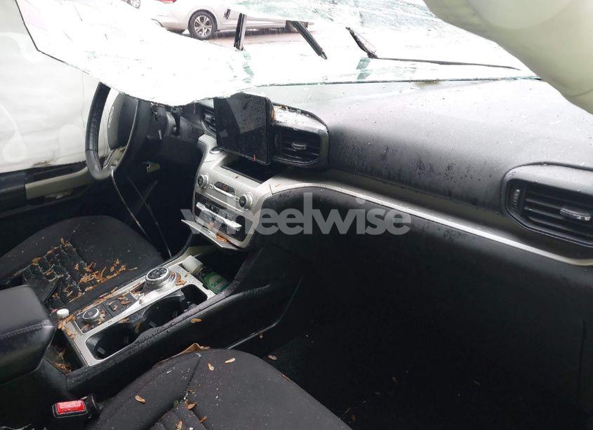 Photo 5 of 2020 Ford Explorer XLT (VIN 1FMSK8DH8LGC40003)