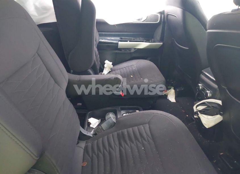 Photo 8 of 2020 Ford Explorer XLT (VIN 1FMSK8DH8LGC40003)