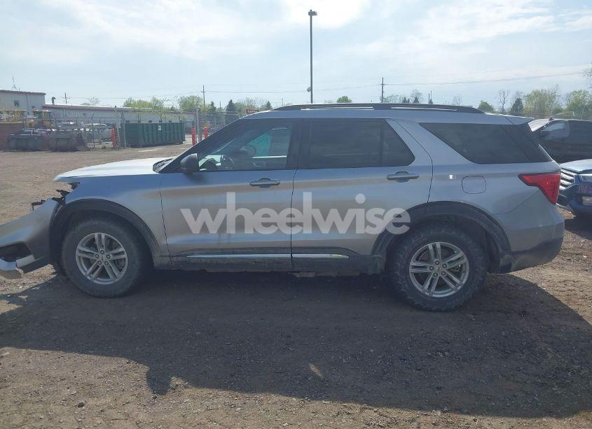 Photo 14 of 2020 Ford Explorer XLT (VIN 1FMSK8DH8LGC45136)
