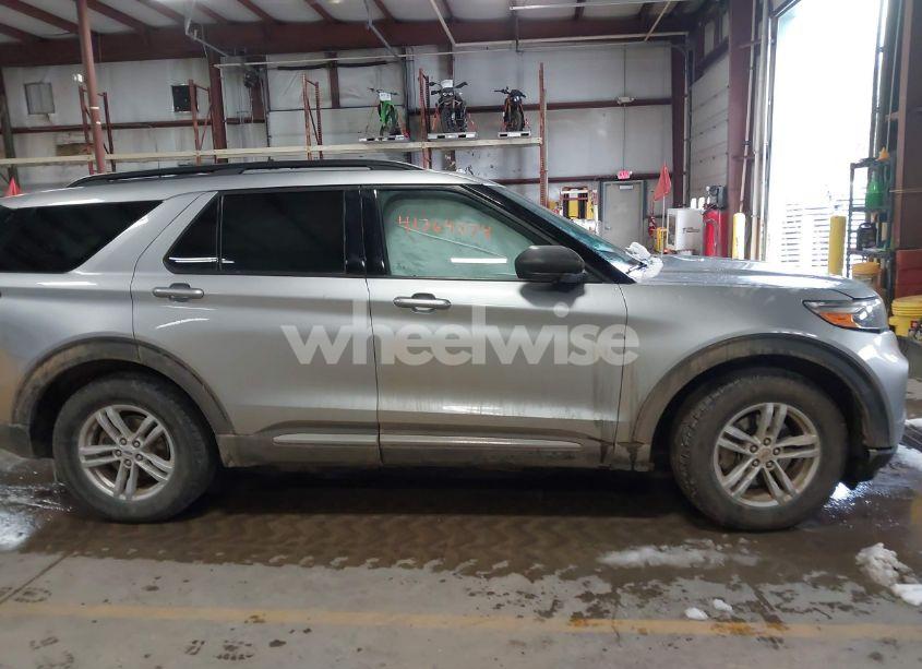 Photo 13 of 2020 Ford Explorer XLT (VIN 1FMSK8DH8LGD10325)
