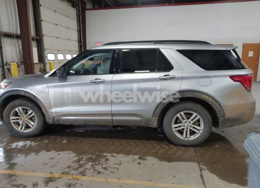 Photo 14 of 2020 Ford Explorer XLT (VIN 1FMSK8DH8LGD10325)