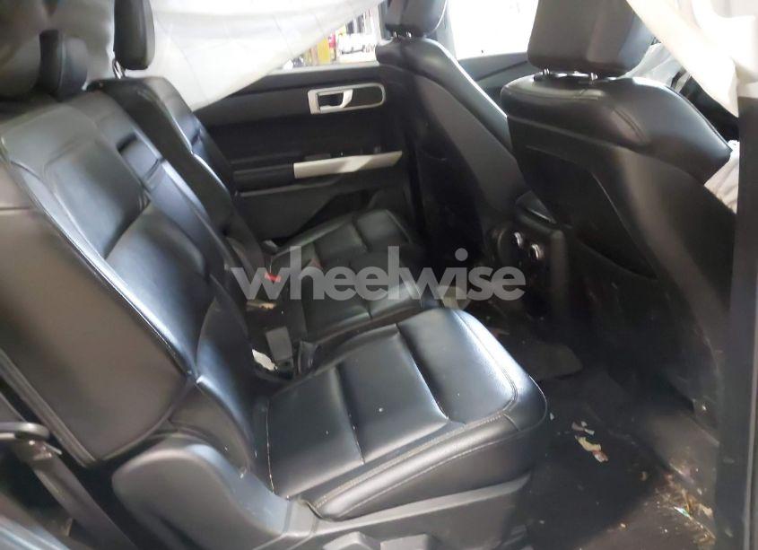 Photo 8 of 2020 Ford Explorer XLT (VIN 1FMSK8DH8LGD10325)