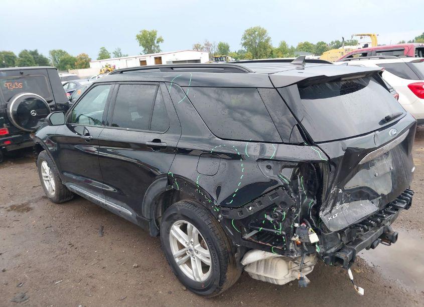 Photo 3 of 2021 Ford Explorer XLT (VIN 1FMSK8DH8MGB78314)