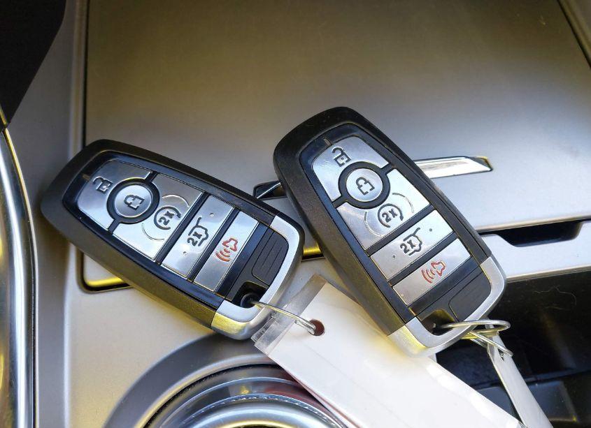 Photo 11 of 2021 Ford Explorer XLT (VIN 1FMSK8DH8MGC04264)